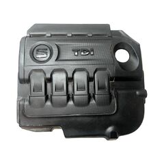 Seat Leon 5F kombi r.v. 2017 horní kryt motoru CRLB 04L103925