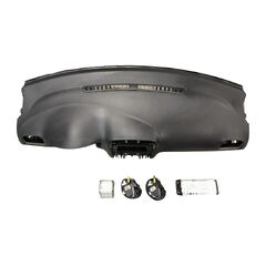 VW Golf 6 kombi r.v. 2012 černá palubní deska