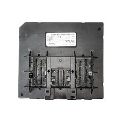 VW Passat B8 kombi r.v. 2015 centrální řídící jednotka 5Q0937086BD