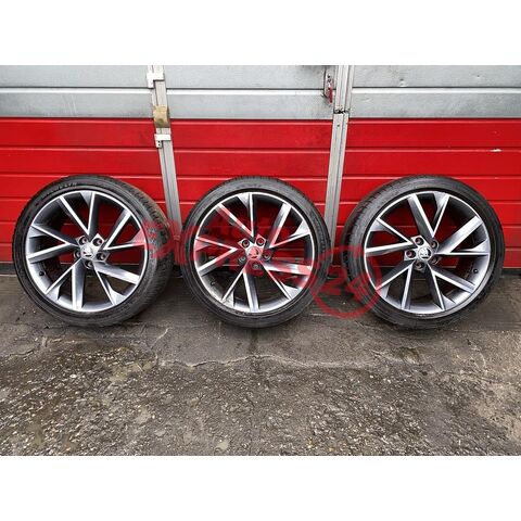 Škoda kola 235/40 ZR19 letni pneu 2,4mm 3V0601025AP 8Jx19H2 ET44