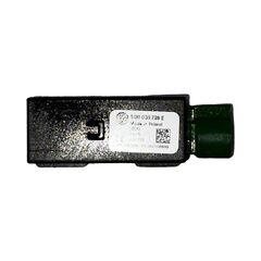 VW Passat B8 kombi r.v. 2016 zásuvka USB 5Q0035726E