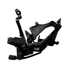 Audi A4 B8 facelift allroad r.v. 2013 levý přední držák světla 8K0805607B