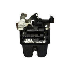 VW Passat B8 kombi r.v. 2015 zámek pátých dveří 3G0827505C