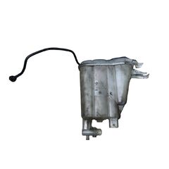 Audi RS4 B7 8E sedan r.v. 2007 nádoba na chladící kapalinu 8K0121403G