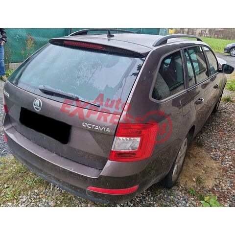 Vůz na náhradní díly Škoda Octavia 3 kombi 2015 CKFC QSE LF8Z