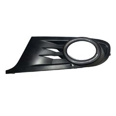 VW Golf 6 kombi r.v. 2010 levá mřížka předního nárazníku