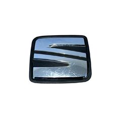 Seat Leon 5F ST kombi r.v. 2017 zadní znak s mikrospínačem 5F0827565D