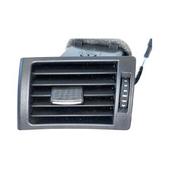 Audi RS4 B7 8E sedan r.v. 2007 levý ofukovač 8E0020901F