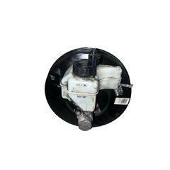 VW Passat B6 kombi r.v. 2006 posilovač brzd 3C1614105L