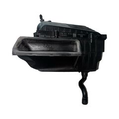 VW Passat B8 kombi r.v. 2015 filtrbox 5Q0129607AA