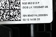 VW Golf 7 R-Line hatchback r.v. 2015 páčky volantu 5Q0953507AA 5Q0953513P