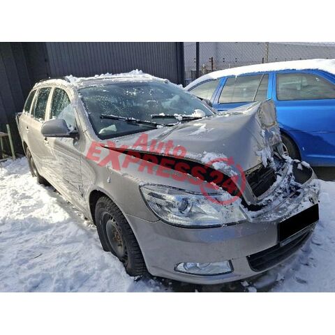 Vůz na  náhradní díly Škoda Octavia 2 FL kombi 2011 CAYC LHW LF8H