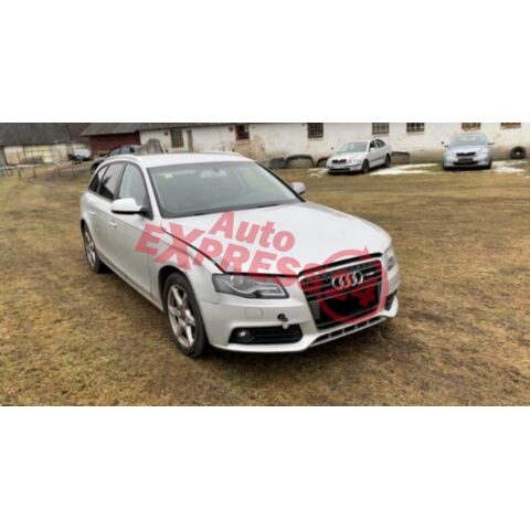 Vůz na náhradní díly Audi A4 B8 8K S-line avant 2011 CGKA KXQ LX7W