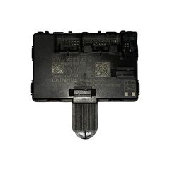 Audi A4 B9 8W S-Line avant r.v. 2017 řídící jednotka dveří 8W0959595G