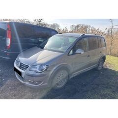 Vůz na náhradní díly VW Touran Cross 1T2 FL 2008 BMM KDM LD7S