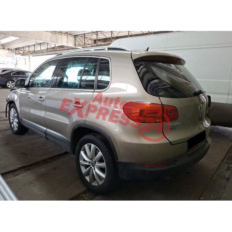 Vůz na náhradní díly VW Tiguan 5N FL 2013 CFFB NYD LA1X