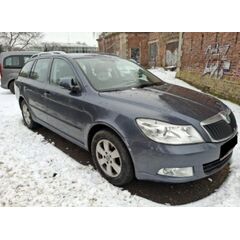 Vůz na náhradí díly Škoda Octavia 2 FL kombi 2012 CAXA NBA LF8J