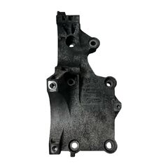 VW Golf 5 hatchback r.v. 2008 držák alternátoru BLS 038903143AF