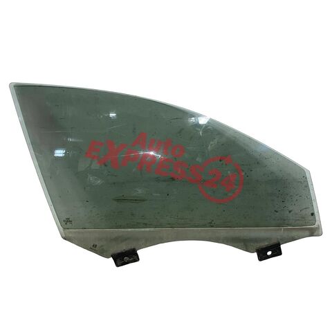 Audi A8 D4 4H sedan r.v. 2011 pravé přední sklo dvojité