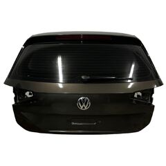 14.01.2026VW Passat B8 kombi r.v. 2015 hnědá metalíza kód barvy LB8R páté dveře