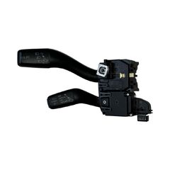 Audi A3 8P sportback r.v. 2010 levá páčka volantu 8P0953513F