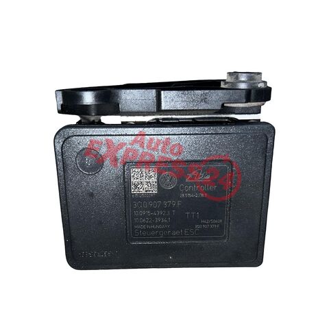 VW Passat B8 kombi r.v. 2015 řídící jednotka ABS 3Q0907379F 3Q0614517F