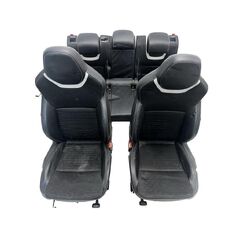 Škoda Octavia 3 RS kombi r.v. 2015 sedačky