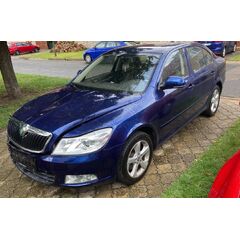 Vůz na díly Škoda Octavia 2 sedan FL 2011 CDAA MUF LF5Q