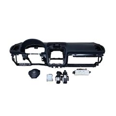 VW Scirocco 3 r.v. 2010 palubní deska