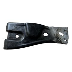 VW Passat B6 kombi r.v. 2006 pravý držák blatníku 3C0821142