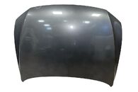 VW Passat B8 kombi r.v. 2015 šedá metalíza kód barvy LR7H kapota