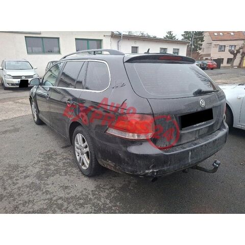 Vůz na náhradní díly VW Golf 6 kombi 2012 CAYC LHW L041