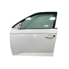 Škoda Fabia 3 kombi r.v. 2018 bílá barva kód barvy LF9E 1026 9P9P levé přední dveře