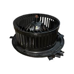 VW Golf 7 kombi r.v. 2014 ventilátor topení 5Q1819021B 5Q0907521C