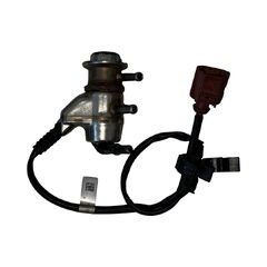 VW Passat B8 kombi r.v. 2016 vstřikovací tryska AdBlue 03N131113B