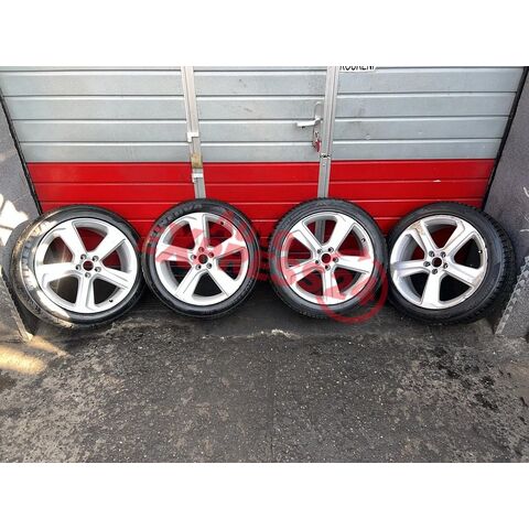 Audi kola 255/45/R20 8,5Jx20H2 ET33 zimní 6,24 mm 8R0601025BP 8R0601025CA