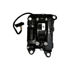 Audi A4 B9 8W S-Line avant r.v. 2017 mechanismus řazení 8W1713041D 4M1713041D