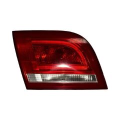 Audi A3 8P Sportback facelift r.v. 2009 levé zadní vnitřní světlo 8P4945093D