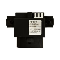 Audi A4 B8 8K avant r.v. 2009 řídící jednotka palivového čerpadla nádrže 8K0906093D
