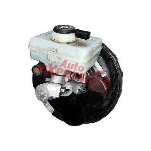 Audi Q5 8R r.v. 2010 posilovač brzd 8R0612103D