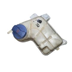 Audi RS4 B7 8E sedan r.v. 2007 nádoba chladící kapaliny 8E0121403F