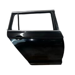 VW Passat B8 kombi r.v. 2015 černá metalíza kód barvy LC9X pravé zadní dveře