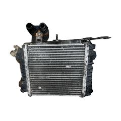 VW Passat B8 kombi r.v. 2016 přídavný vodní chladič CUAA 5Q0121253J