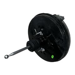 VW Passat B8 kombi r.v. 2015 posilovač brzd 5Q1614105BL