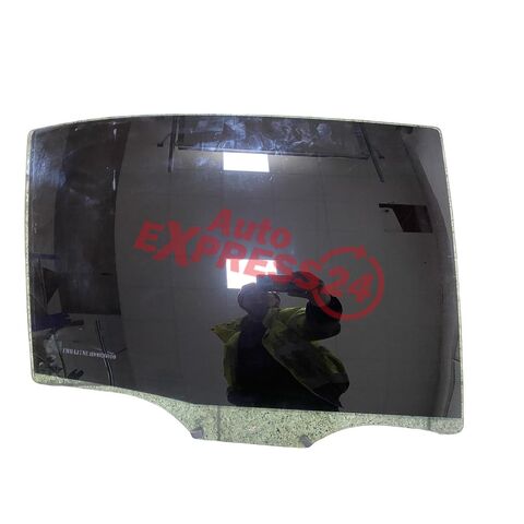 Škoda Octavia 3 sedan r.v. 2013 pravé zadní sklo