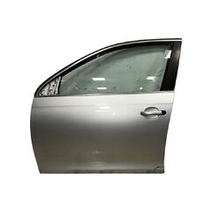 VW Golf 5 kombi r.v. 2008 stříbrná metalíza kód barvy LA7W levé přední dveře