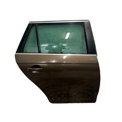 VW Golf 6 kombi r.v. 2012 hnědá metalíza kód barvy LH8Z pravé zadní dveře