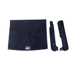 VW Touareg 7L r.v. 2010 podlaha kufru 7L6863546L 7L6863527J