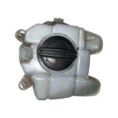 VW Passat B8 kombi r.v. 2016 nádoba na chladící kapalinu 3Q0121407A