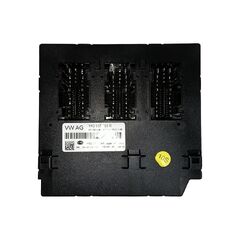 VW Golf 6 hatchback r.v. 2013 centrální řídící jednotka 1K0937086R